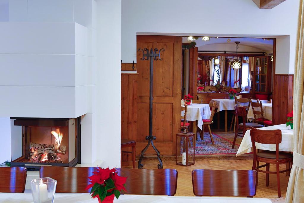 Gasthof Zum Goldenen Kreuz Wilhelmsdorf  Exteriér fotografie